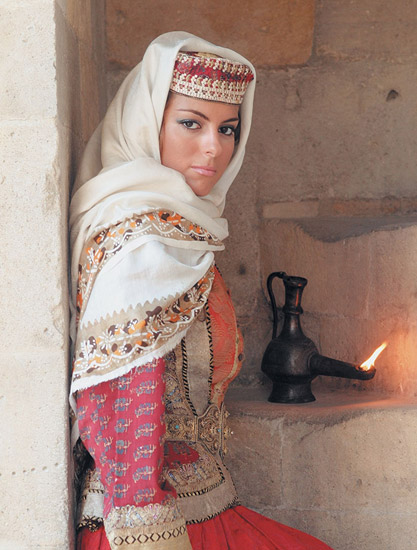 Azerbaijani-woman1.jpg